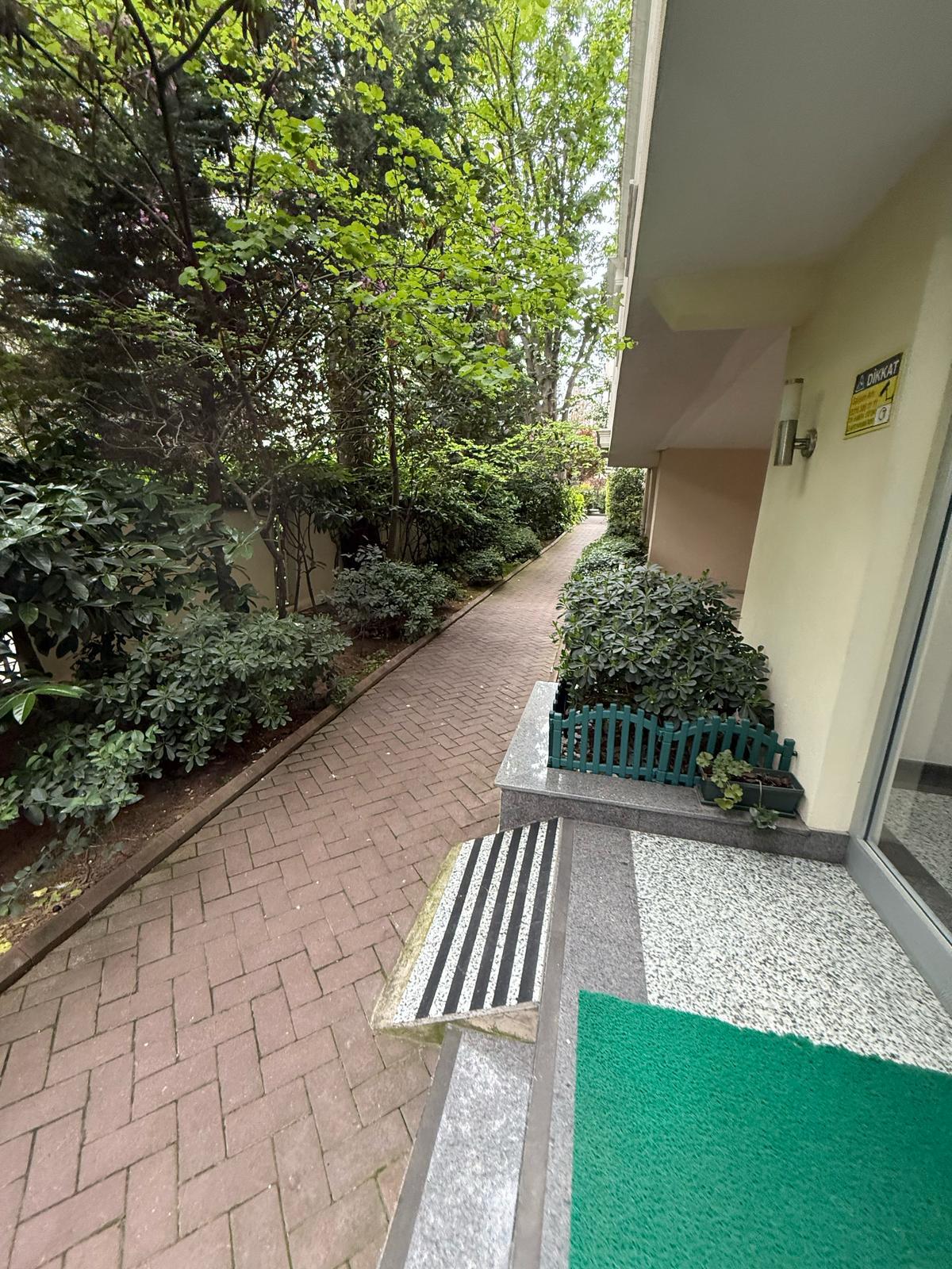 WhatsApp Image 2025-04-24 at 16.21.51 (2)-min