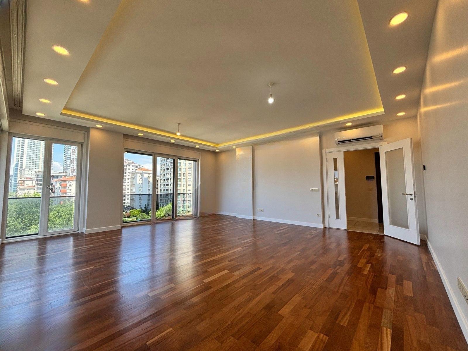 fotograf-11_2025-06-13_21-40-54