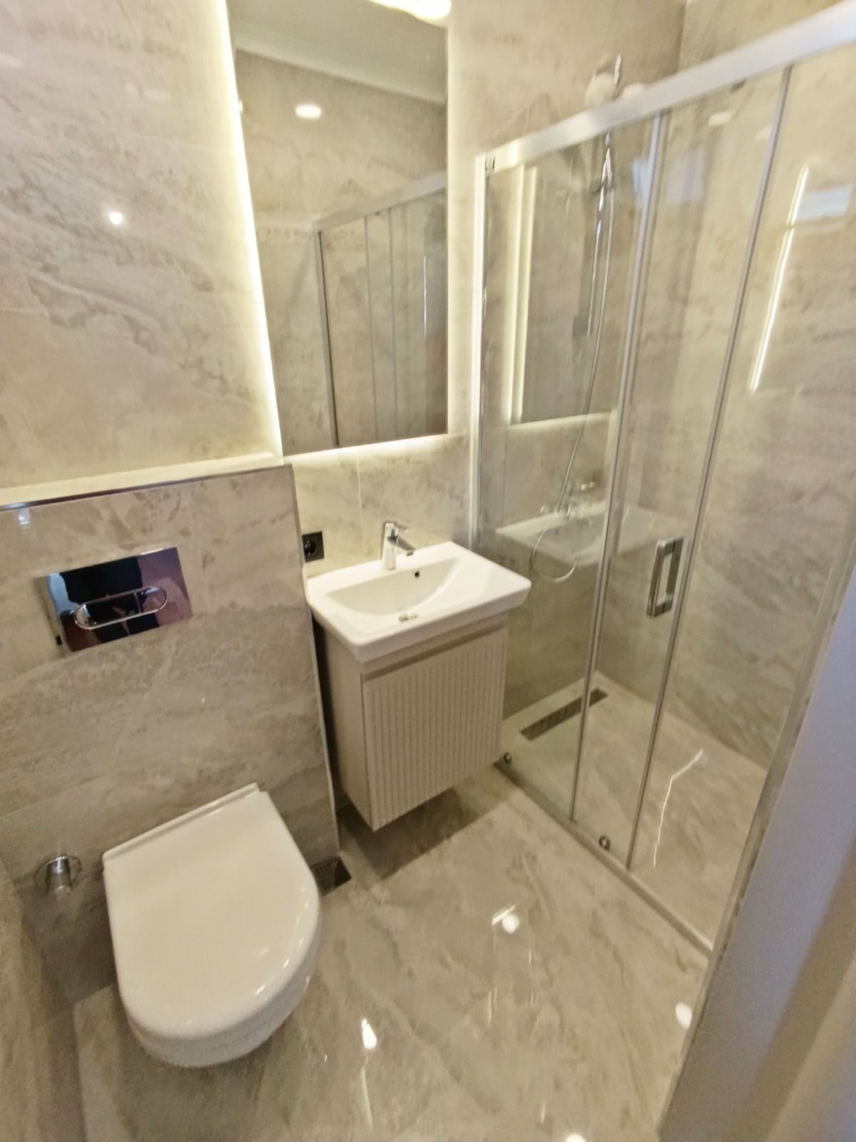 WhatsApp Image 2025-08-19 at 11.08.33 (2)