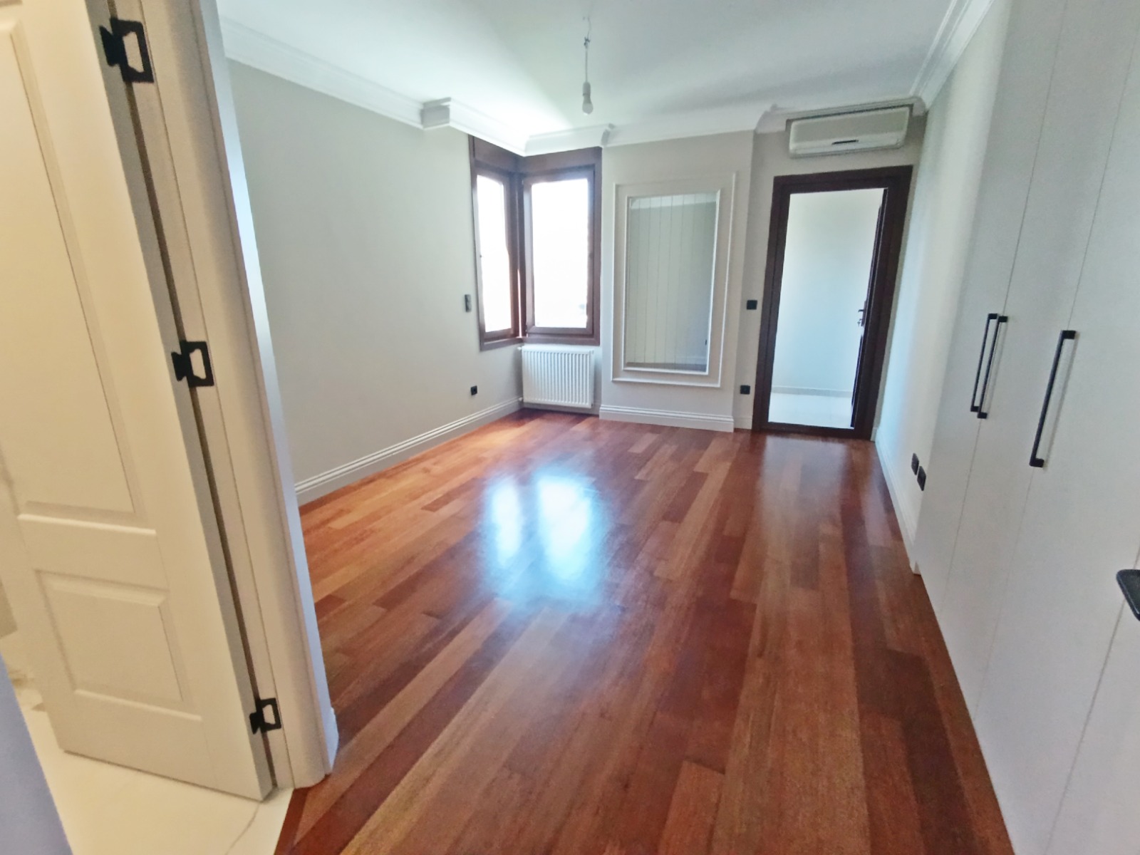 WhatsApp Image 2025-08-19 at 11.08.34 (1)