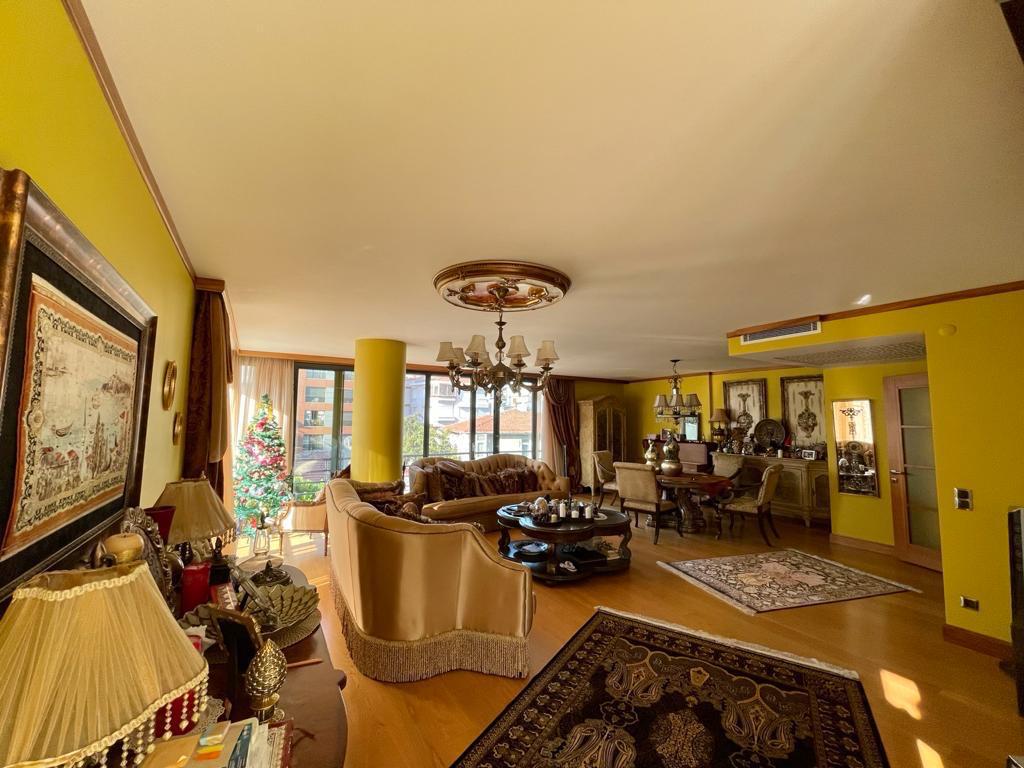 WhatsApp Image 2025-10-09 at 12.42.04