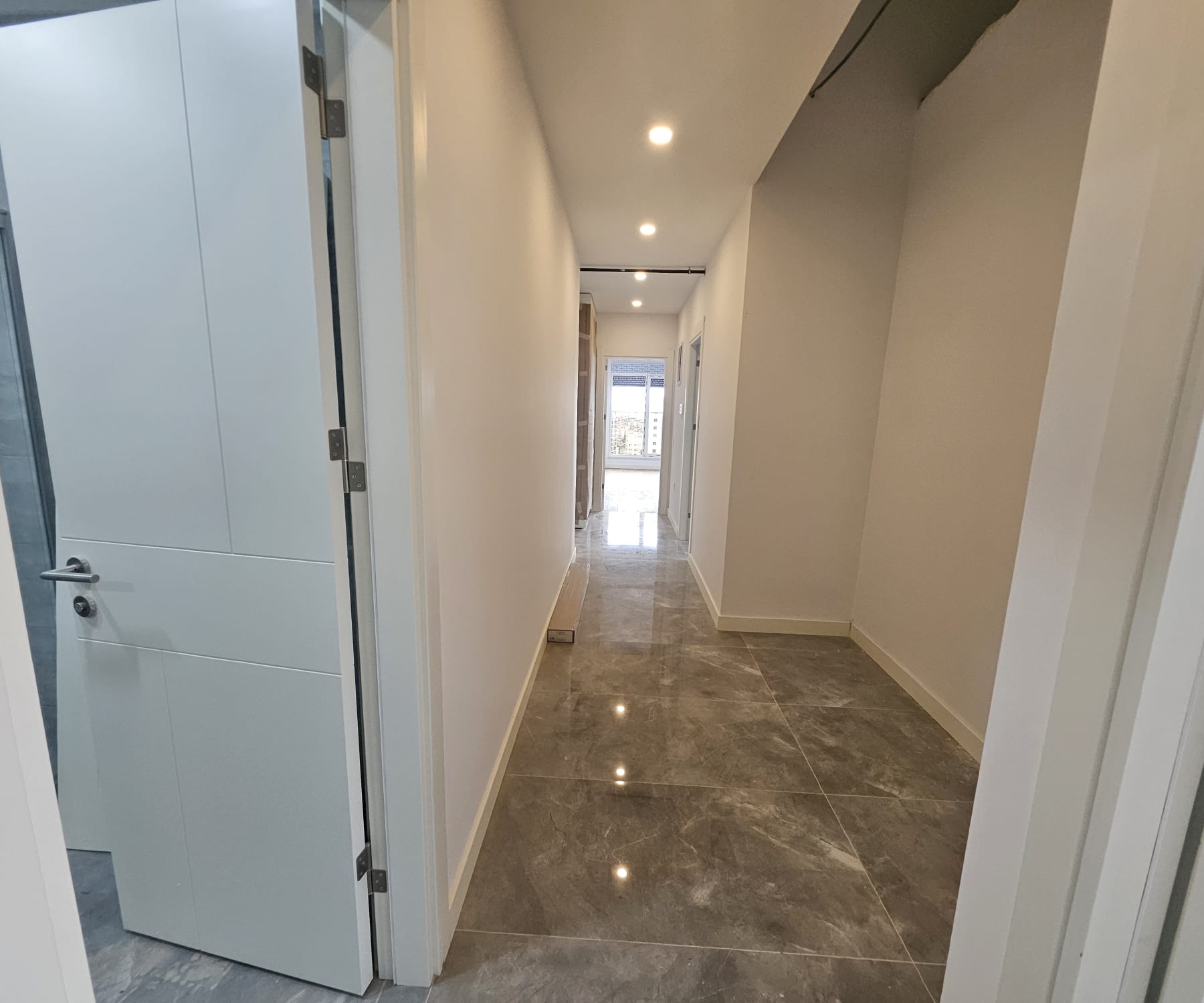 WhatsApp Image 2025-12-11 at 19.38.07