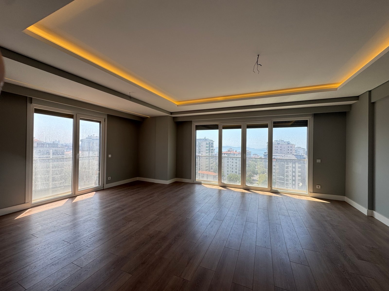 IMG_6313 Bostancıda 100 m2 Net Önü Açık Manzaralı 3+1 Satılık Daire