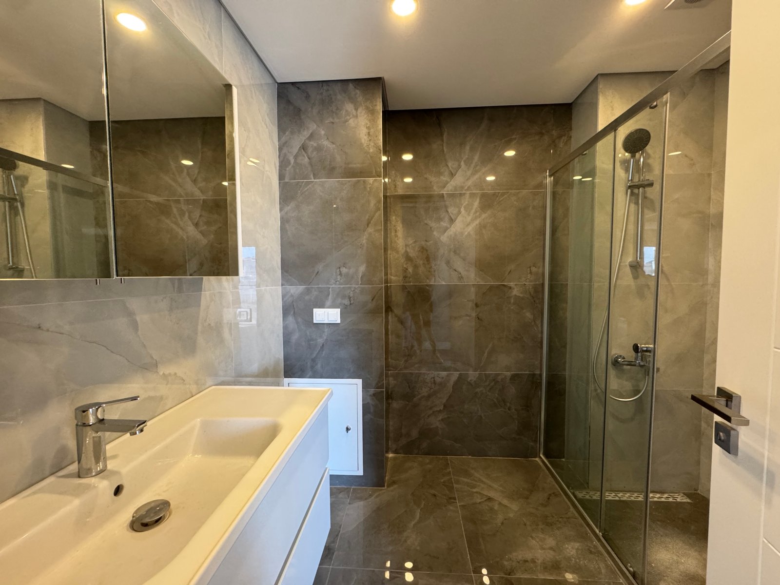 IMG_6328 Bostancıda 100 m2 Net Önü Açık Manzaralı 3+1 Satılık Daire