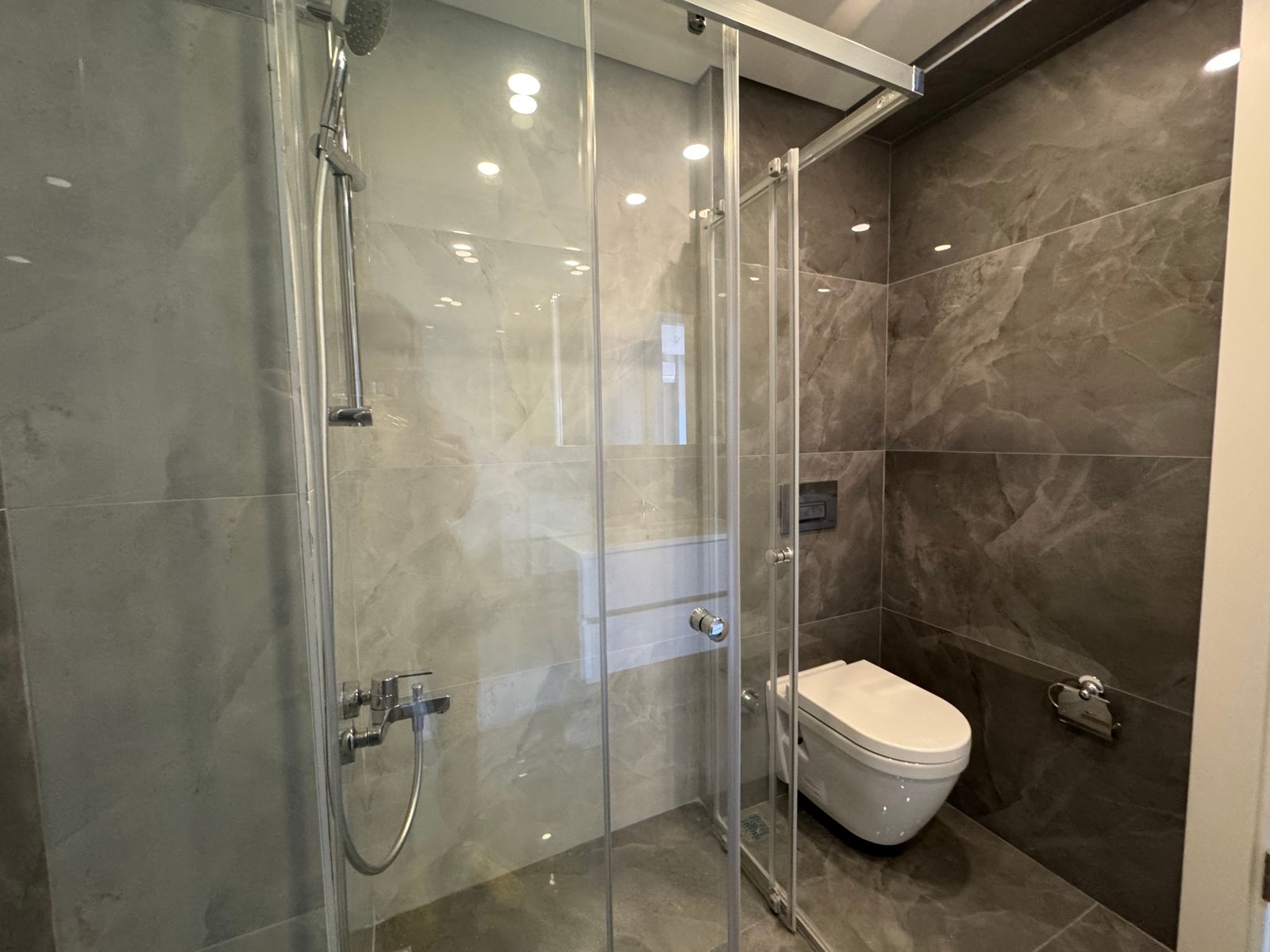 IMG_6330 Bostancıda 100 m2 Net Önü Açık Manzaralı 3+1 Satılık Daire