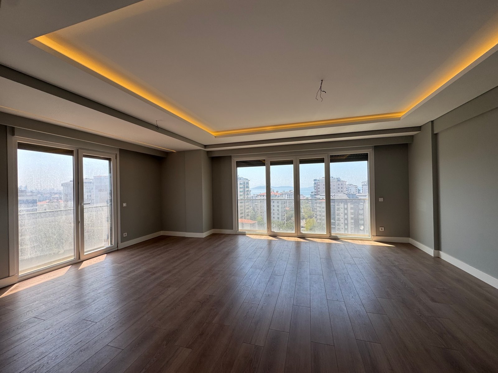 IMG_6338 Bostancıda 100 m2 Net Önü Açık Manzaralı 3+1 Satılık Daire
